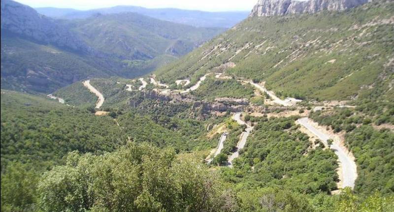 Road trip en moto au Col de l'Espigoulier dans les Bouches du Rhône