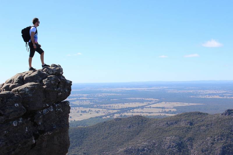 Où dormir lors d'une randonnée sur le GR® 9 à la Sainte Victoire vers Aix en Provence ?